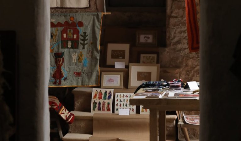 Ropa de papel, orfebrería centenaria y tintes de flores caducas: así es Xtant 2025, la cumbre anual de artesanos en Mallorca | Estilo de vida Ropa de papel, orfebrería centenaria y tintes de flores caducas: así es Xtant 2025, la cumbre anual de artesanos en Mallorca | Estilo de vida