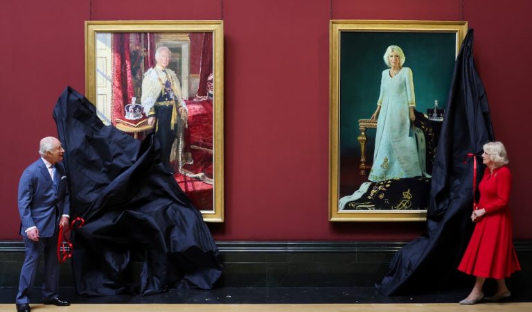 Así son los retratos oficiales de coronación de Carlos III y la reina Camila | Gente Así son los retratos oficiales de coronación de Carlos III y la reina Camila | Gente