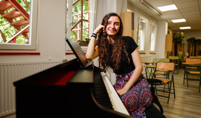 selectividad ebau: Mariana Sánchez: a la nota más alta de la PAU en Madrid le basta un 5 para su sueño de estudiar un grado de pianista de jazz | Educación selectividad ebau: Mariana Sánchez: a la nota más alta de la PAU en Madrid le basta un 5 para su sueño de estudiar un grado de pianista de jazz | Educación